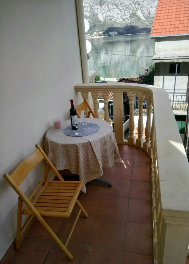 Seaside Apartments And Rooms Kotor Exterior foto